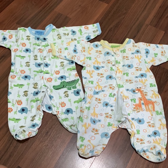 Carter’s 3-6 months sleepers - Picture 1 of 1